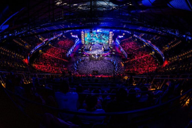 Dota 2 needs more stadium events: I’m a diehard fan and can’t even remember the last five offstage winners
