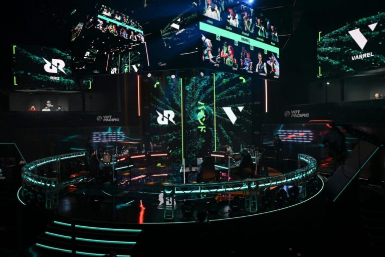 “This is so unfair”: The problem with different VCT regions playing on different patches