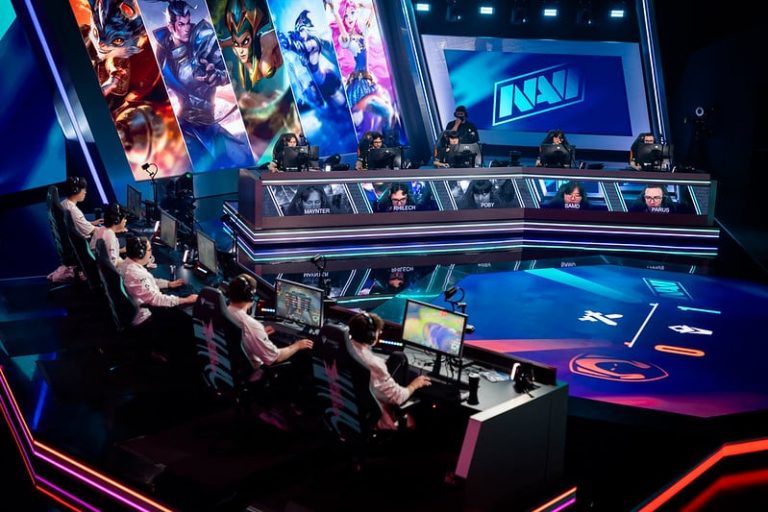 AI vs expert: Humanity chases a hat-trick in LEC week five, while the bots malfunction